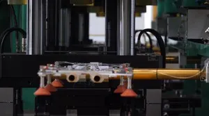 Línea de clinchado automatizada para paneles traseros de AC de GREE