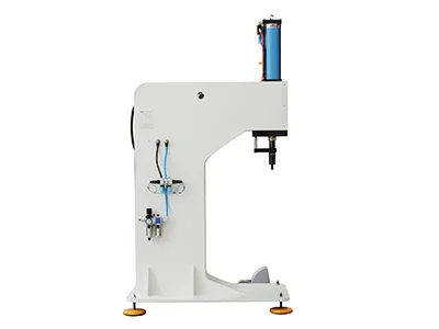 Cuerpo de prensa con bastidor en C de la CEU