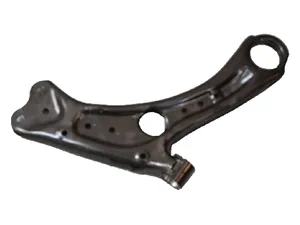 Equipos de ajuste y remachado de precisión para brazos de control de automóviles