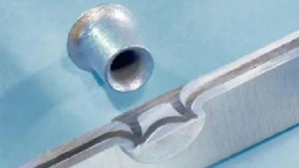 Remachadora autoperforante (SPR)